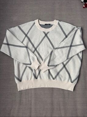 T Tahari Cream Crewneck Sweater with Black Argyle Lines